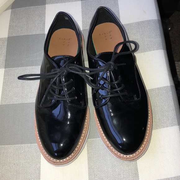 black shiny shoes ladies